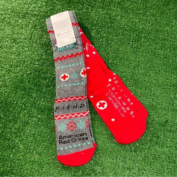 Friends TV Show American Red Cross Thanksgiving Christmas Socks Women’s Size - Picture 2 of 3